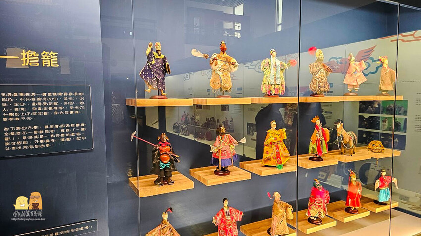 台北市松山區便宜有冷氣附停車場的親子景點 台北偶戲館，超好逛好玩有互動區，世界各國玩偶一次看完