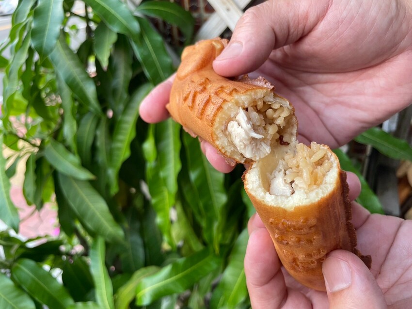 嘉義市東區犬行燒:嘉義隱藏版狗狗造型18公分超長雞蛋糕,火雞肉飯蛋糕太衝擊好吃!手工銅板美食,愛的幸福記憶GOOD LUCK!