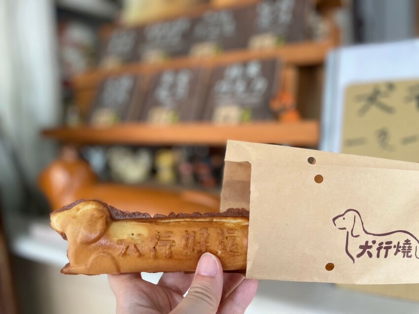 嘉義市東區犬行燒:嘉義隱藏版狗狗造型18公分超長雞蛋糕,火雞肉飯蛋糕太衝擊好吃!手工銅板美食,愛的幸福記憶GOOD LUCK!