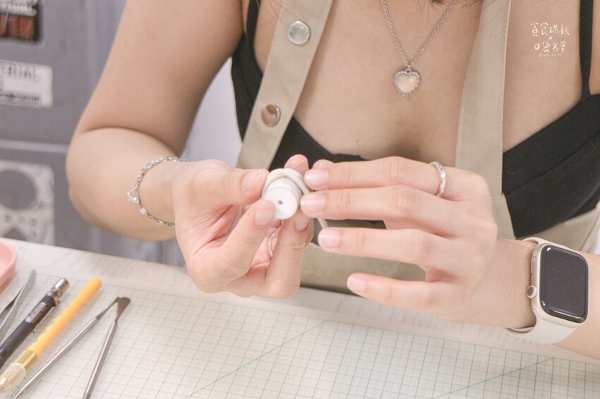 手作體驗｜時下最流行DIY手作寶石銀黏土戒指！自由捏塑獨一無