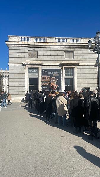 西班牙2024西班牙自由行-馬德里市內景點-馬德里城市原點，太陽廣場，樹與莓果，麗池公園，馬德里王宮