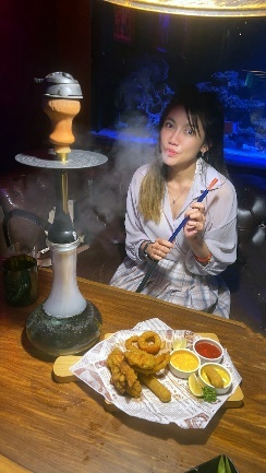 台北市大安區東區餐酒館【台北美食】東區的海底龍宮AQUA Lounge，大安區最浪漫的網紅餐廳！有菜單，東區特色調酒【聚餐推薦】捷運美食【板南線餐廳】