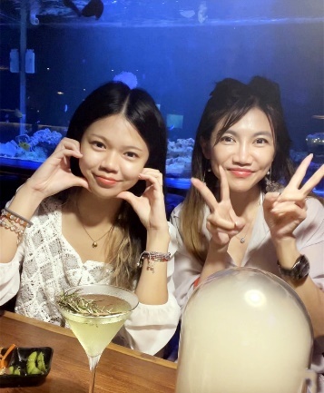 台北市大安區東區餐酒館【台北美食】東區的海底龍宮AQUA Lounge，大安區最浪漫的網紅餐廳！有菜單，東區特色調酒【聚餐推薦】捷運美食【板南線餐廳】