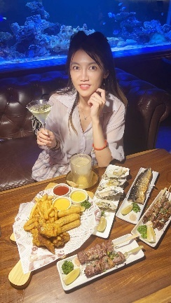 台北市大安區東區餐酒館【台北美食】東區的海底龍宮AQUA Lounge，大安區最浪漫的網紅餐廳！有菜單，東區特色調酒【聚餐推薦】捷運美食【板南線餐廳】