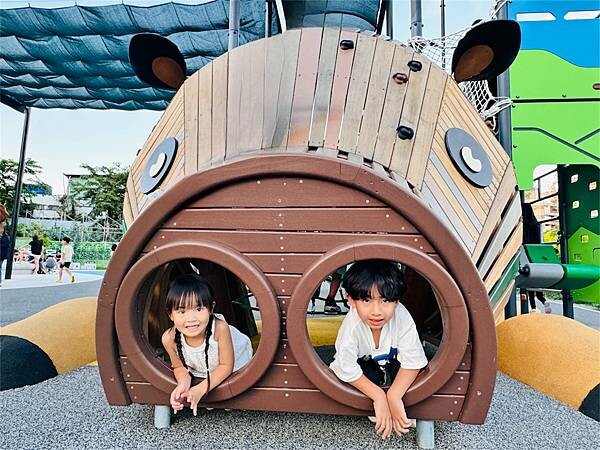 ★台中親子景點推薦★台中最新特色遊戲場『豬事圓滿公園』,全台