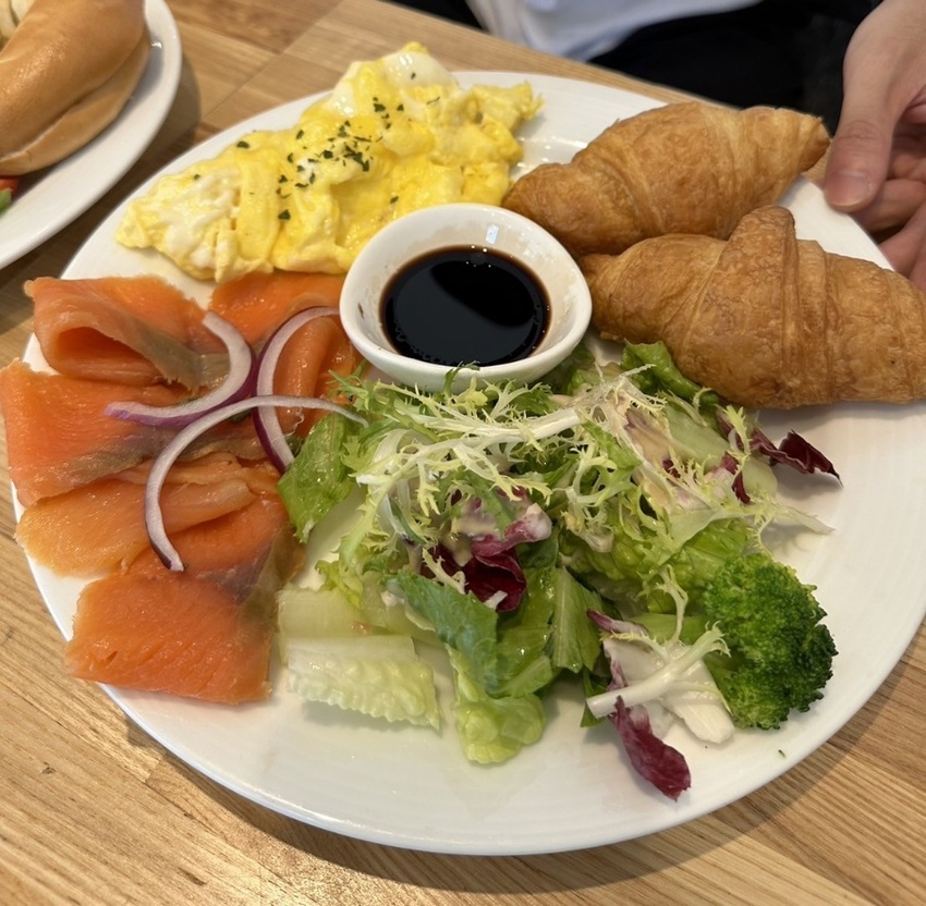 台北市大同區【波赫士領地精品咖啡館 昌吉店 BorgesPlace 提拉米蘇 千層蛋糕】台北民權西路情侶約會早午餐推薦