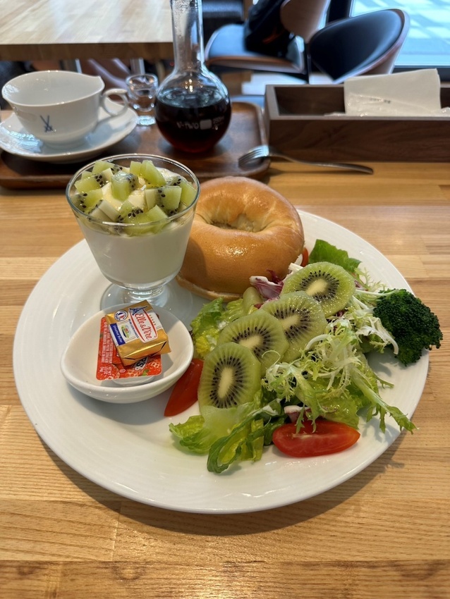 台北市大同區【波赫士領地精品咖啡館 昌吉店 BorgesPlace 提拉米蘇 千層蛋糕】台北民權西路情侶約會早午餐推薦