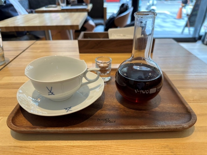 台北市大同區【波赫士領地精品咖啡館 昌吉店 BorgesPlace 提拉米蘇 千層蛋糕】台北民權西路情侶約會早午餐推薦