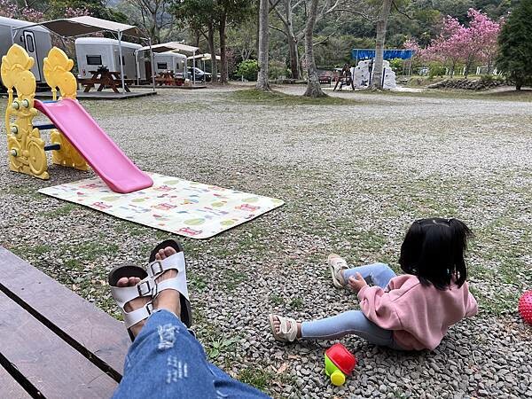 【親子露營推薦】 新竹 威尼斯溫泉露營地 免裝備露營車 乾淨