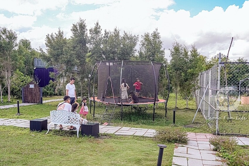 2024宜蘭親子必訪!星夢森林劇場-超萌握手水豚、造型雪花冰,拍貼、戲水獨木舟,親子共遊最棒選擇!DSC08410-2.jpg 2024宜蘭親子必訪!星夢森林劇場-超萌握手水豚、造型雪花冰,拍貼、戲水獨木舟,親子共遊最棒選擇!DSC08410-2.jpg