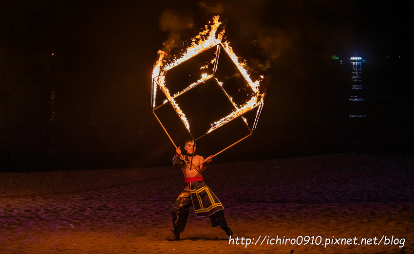 新北市金山區【新北活動】2024北海夜金閃閃-北海潮與火│金山中角灣衝浪基地沙灘區│交通‧公車‧台灣好行│如何拍火舞‧拍攝