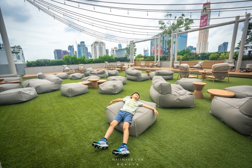 泰國【泰國曼谷住宿推薦】MOXY BANGKOK RATCHAPRASONG ～曼谷全新開幕的時尚飯店，近BTS Siam站去四面佛、水門