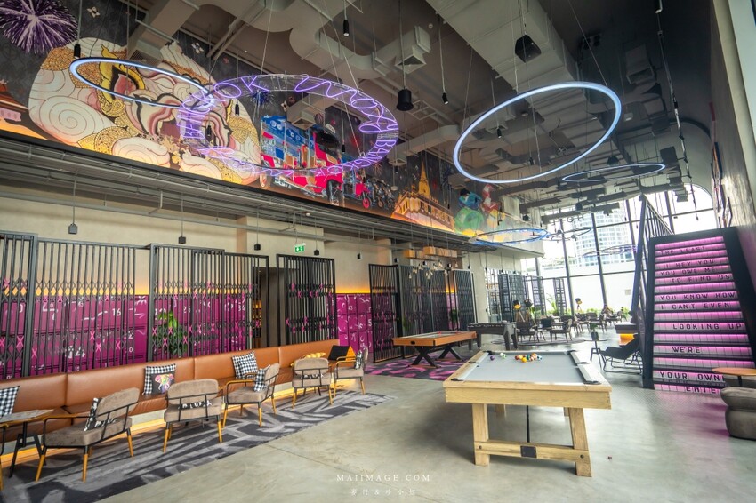 泰國【泰國曼谷住宿推薦】MOXY BANGKOK RATCHAPRASONG ～曼谷全新開幕的時尚飯店，近BTS Siam站去四面佛、水門
