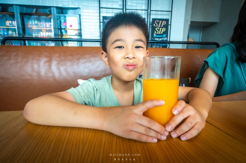 泰國【泰國曼谷住宿推薦】MOXY BANGKOK RATCHAPRASONG ～曼谷全新開幕的時尚飯店，近BTS Siam站去四面佛、水門