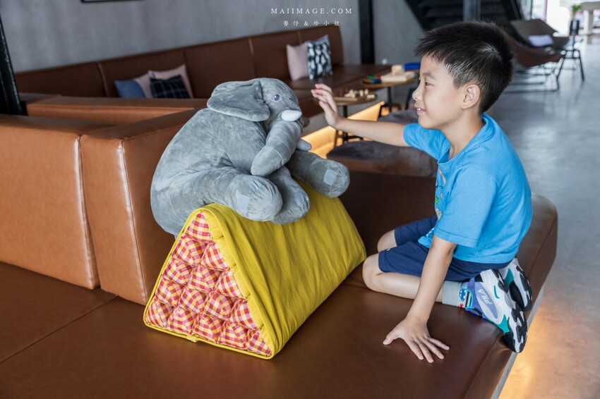 泰國【泰國曼谷住宿推薦】MOXY BANGKOK RATCHAPRASONG ～曼谷全新開幕的時尚飯店，近BTS Siam站去四面佛、水門