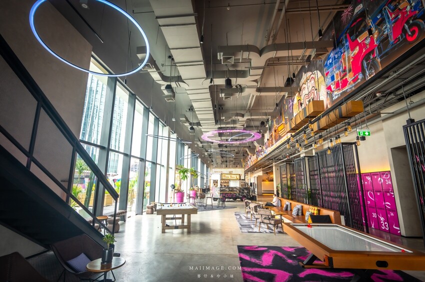 泰國【泰國曼谷住宿推薦】MOXY BANGKOK RATCHAPRASONG ～曼谷全新開幕的時尚飯店，近BTS Siam站去四面佛、水門
