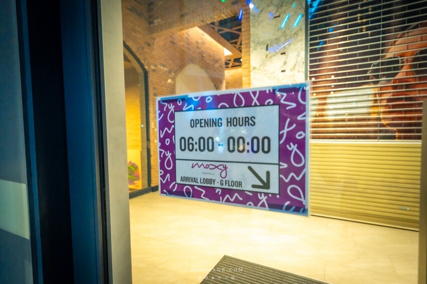 泰國【泰國曼谷住宿推薦】MOXY BANGKOK RATCHAPRASONG ～曼谷全新開幕的時尚飯店，近BTS Siam站去四面佛、水門