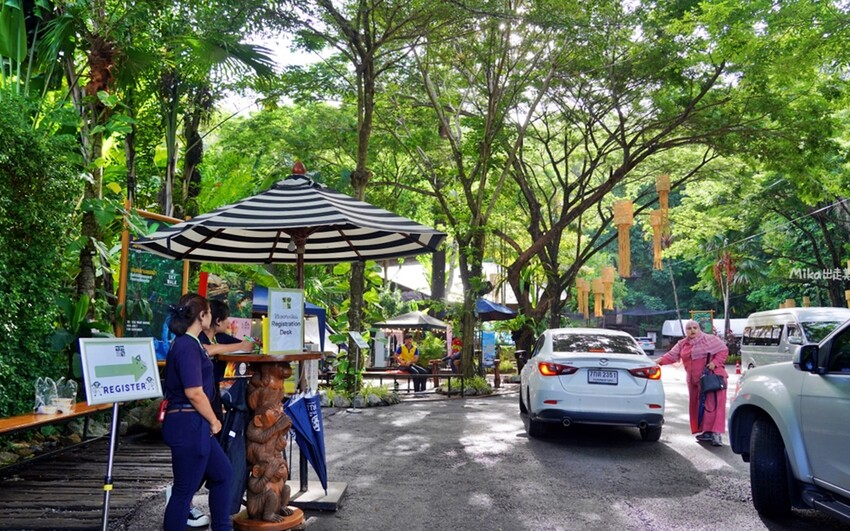 普吉島超人氣三隻猴子餐廳!原始叢林美景中的下午茶,搭配刺激的滑索體驗。