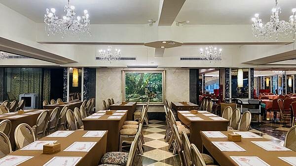 IMG_6241 (1).jpg IMG_6241 (1).jpg