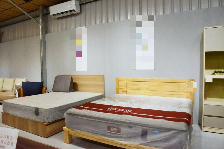 億家具批發倉庫 屏東店|