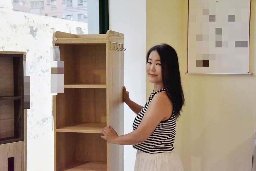 億家具批發倉庫 高雄店|