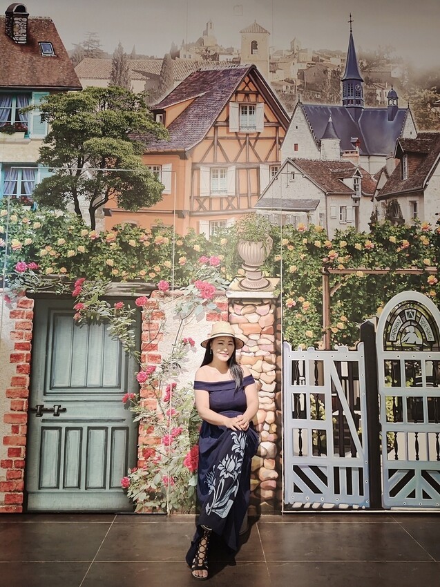 苗栗頭屋鄉|雅聞七里香玫瑰森林 依山型建造為主題的玫瑰花園 雅聞觀光工廠玫瑰季 全台五館免門票免費開放入園|西莉亞玩樂人生 苗栗頭屋鄉|雅聞七里香玫瑰森林 唯一 雅聞觀光工廠