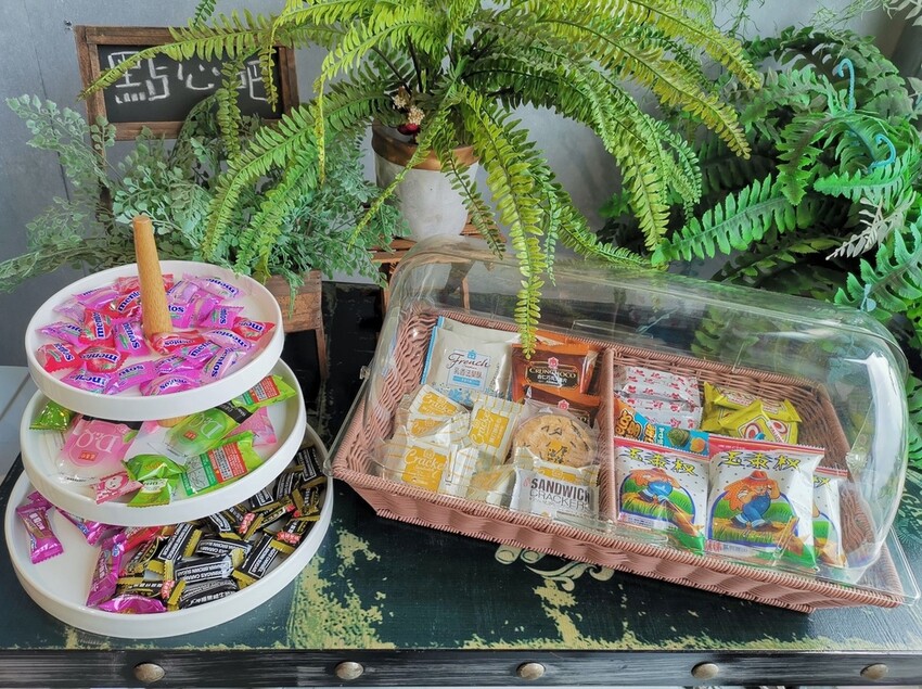 億家具批發倉庫 屏東店|