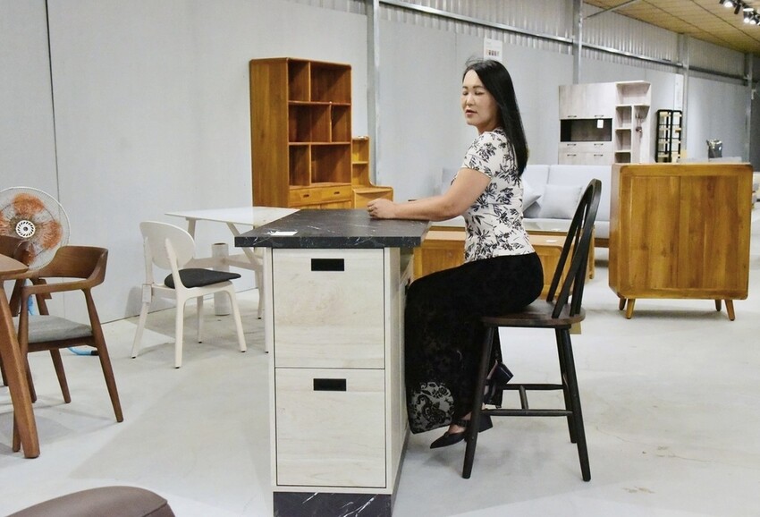 億家具批發倉庫 屏東店|