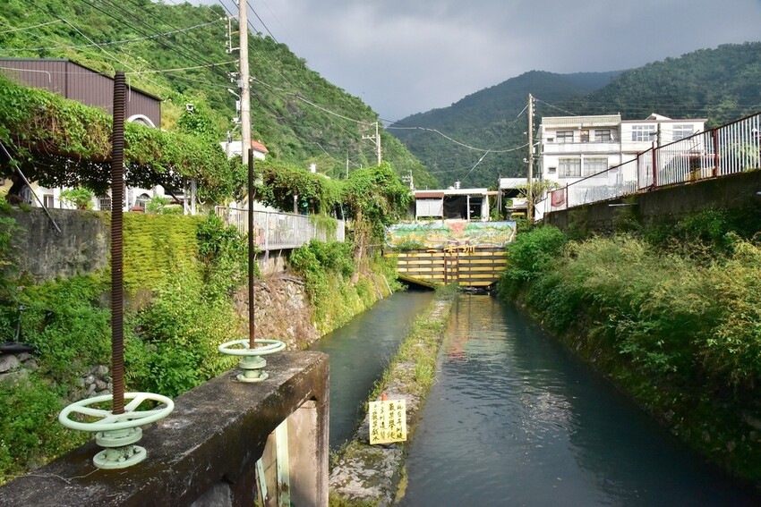 屏東來義鄉｜走讀二峰圳導覽 喜樂發發吾公園 手作體驗-排灣族