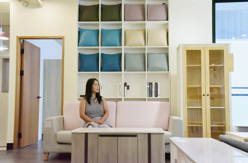 億家具批發倉庫 高雄店|