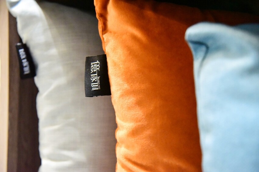 億家具批發倉庫 屏東店|