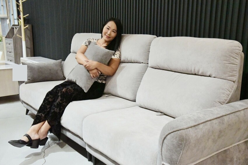 億家具批發倉庫 屏東店|