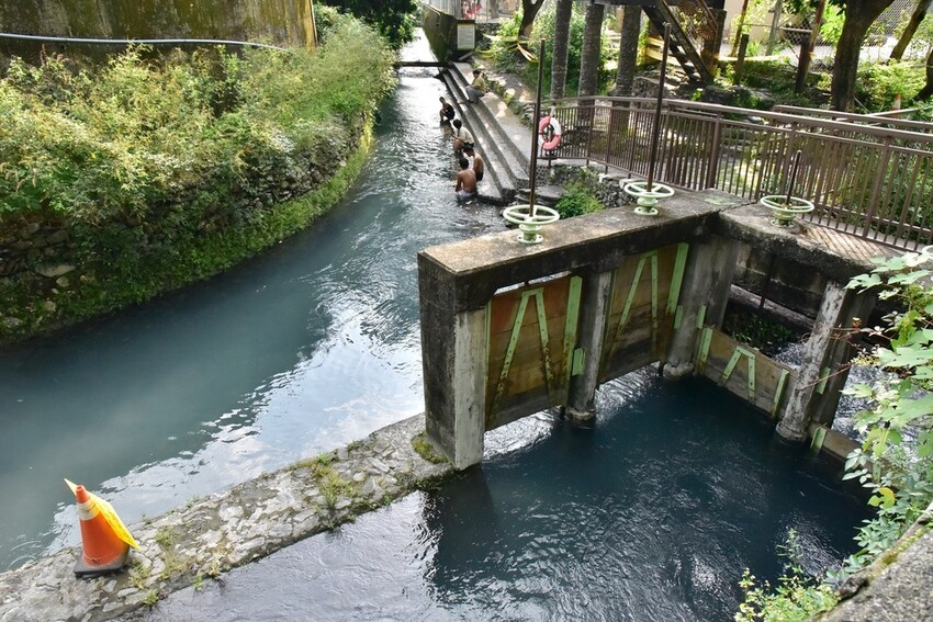 屏東來義鄉｜走讀二峰圳導覽 喜樂發發吾公園 手作體驗-排灣族