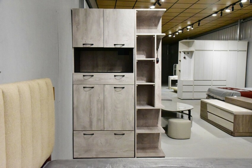 億家具批發倉庫 屏東店|