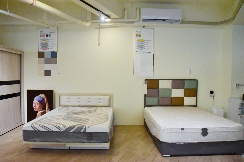 億家具批發倉庫 高雄店|