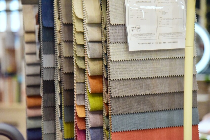 億家具批發倉庫 屏東店|