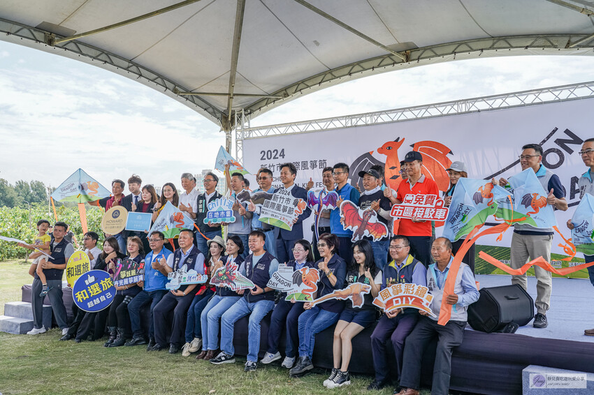 新竹國際風箏節登場!亞洲首秀「Dragon Day」巨龍風箏現身南寮漁港。