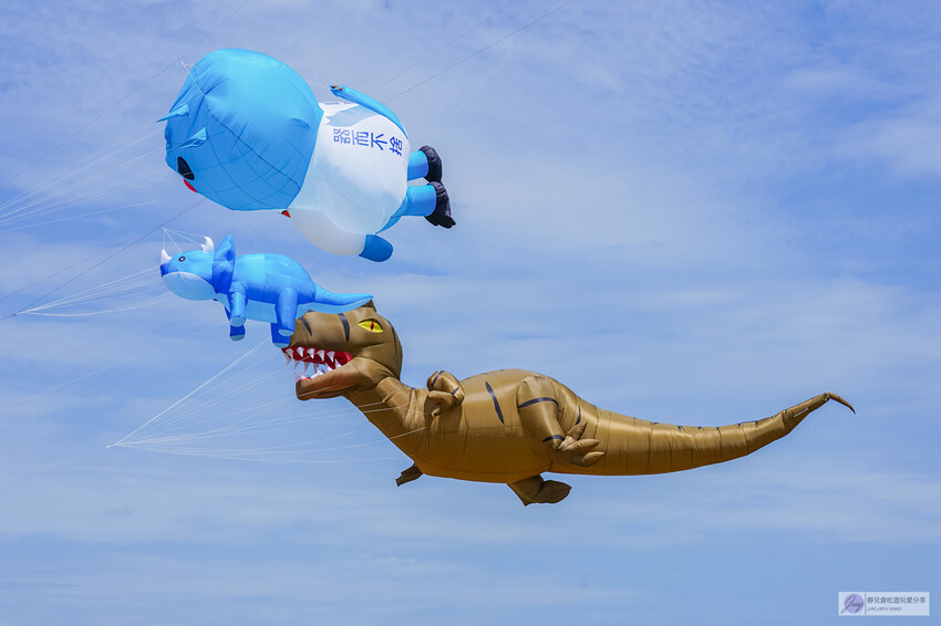 新竹國際風箏節登場!亞洲首秀「Dragon Day」巨龍風箏現身南寮漁港。