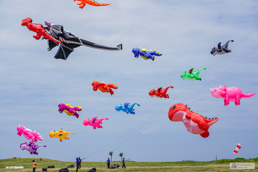 新竹國際風箏節登場!亞洲首秀「Dragon Day」巨龍風箏現身南寮漁港。