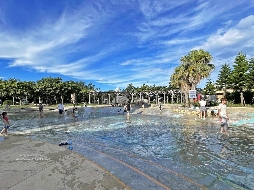 新竹-南寮親子沙灘(南寮兒童挖沙玩水遊憩區)✔免門票✔玩水玩