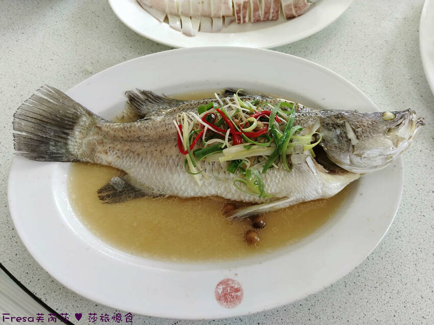 高雄市六龜區高雄旅遊│客庄山城趣│騎乘電輔車逛新威森林公園.六龜傳統辦桌菜+老街巡禮+檨仔腳DIY窯烤麵包.入住寶來