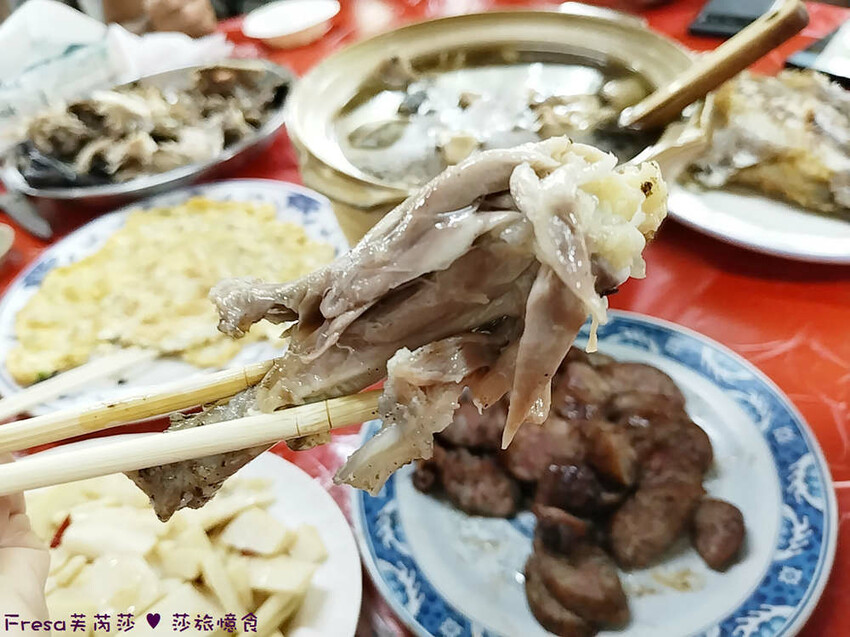 高雄市六龜區高雄旅遊│客庄山城趣│騎乘電輔車逛新威森林公園.六龜傳統辦桌菜+老街巡禮+檨仔腳DIY窯烤麵包.入住寶來