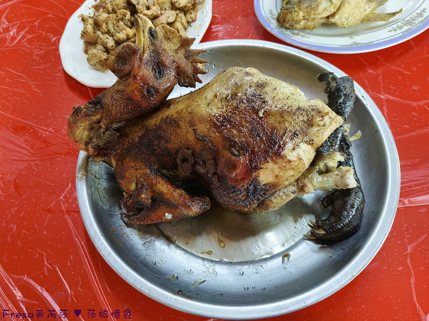 高雄市六龜區高雄旅遊│客庄山城趣│騎乘電輔車逛新威森林公園.六龜傳統辦桌菜+老街巡禮+檨仔腳DIY窯烤麵包.入住寶來