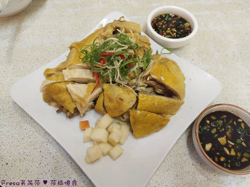 高雄市六龜區高雄旅遊│客庄山城趣│騎乘電輔車逛新威森林公園.六龜傳統辦桌菜+老街巡禮+檨仔腳DIY窯烤麵包.入住寶來