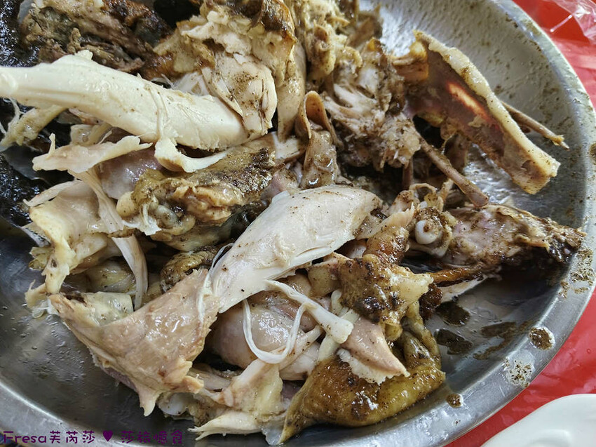 高雄市六龜區高雄旅遊│客庄山城趣│騎乘電輔車逛新威森林公園.六龜傳統辦桌菜+老街巡禮+檨仔腳DIY窯烤麵包.入住寶來