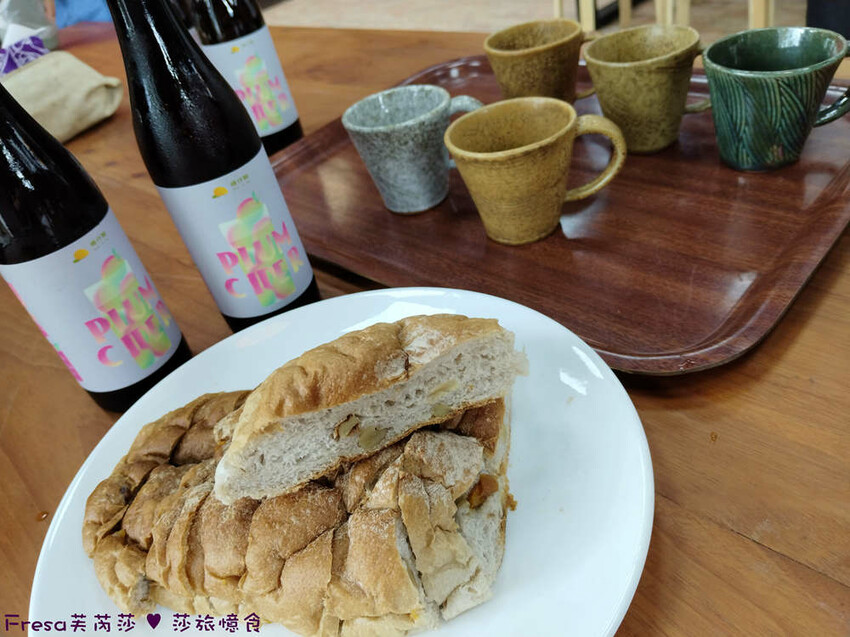 高雄市六龜區高雄旅遊│客庄山城趣│騎乘電輔車逛新威森林公園.六龜傳統辦桌菜+老街巡禮+檨仔腳DIY窯烤麵包.入住寶來