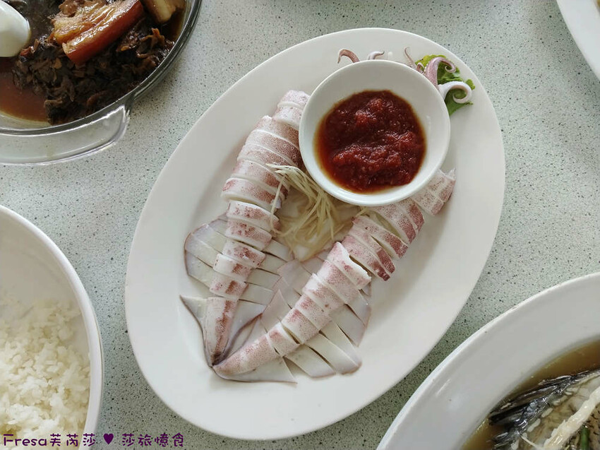 高雄市六龜區高雄旅遊│客庄山城趣│騎乘電輔車逛新威森林公園.六龜傳統辦桌菜+老街巡禮+檨仔腳DIY窯烤麵包.入住寶來