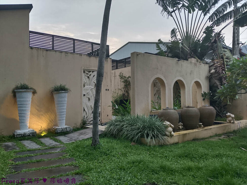 高雄市六龜區高雄旅遊│客庄山城趣│騎乘電輔車逛新威森林公園.六龜傳統辦桌菜+老街巡禮+檨仔腳DIY窯烤麵包.入住寶來