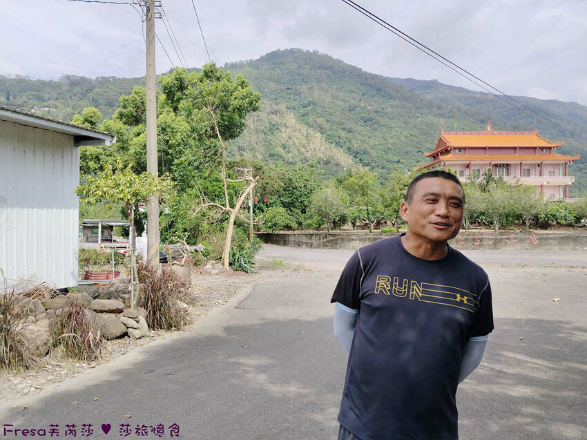 高雄市六龜區高雄旅遊│客庄山城趣│騎乘電輔車逛新威森林公園.六龜傳統辦桌菜+老街巡禮+檨仔腳DIY窯烤麵包.入住寶來