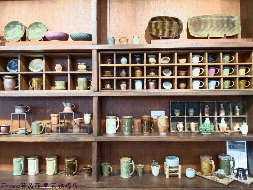 高雄市六龜區高雄旅遊│客庄山城趣│騎乘電輔車逛新威森林公園.六龜傳統辦桌菜+老街巡禮+檨仔腳DIY窯烤麵包.入住寶來